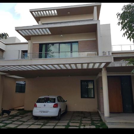 Brigade Orchards Hotel Devanahalli Exterior foto
